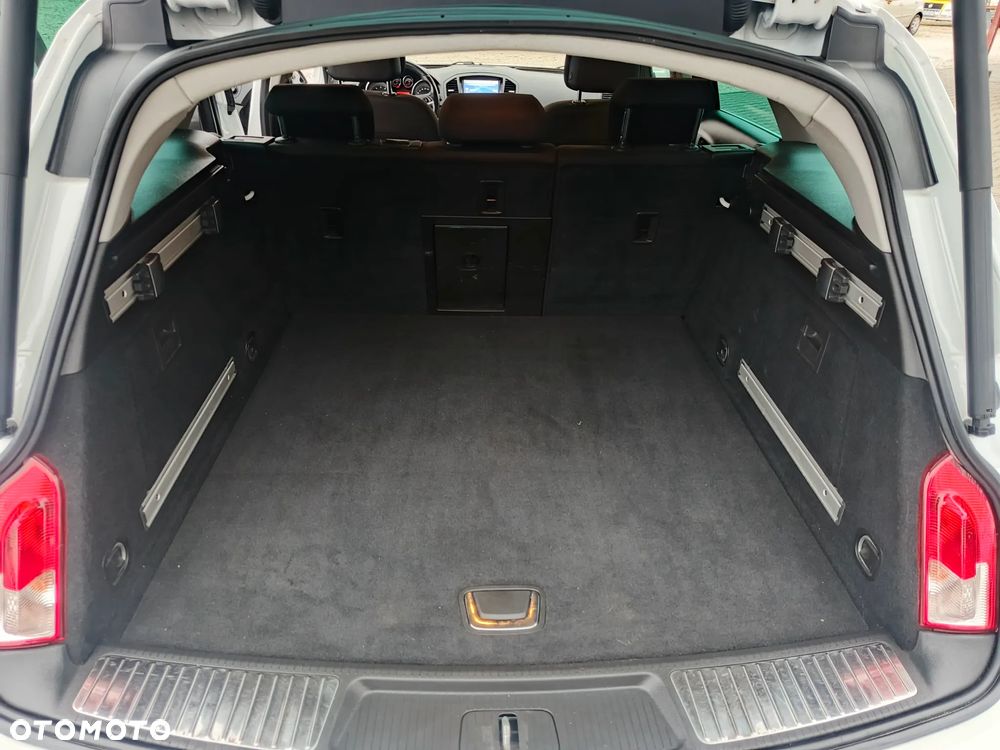 Opel Insignia 2.0 T SportsTourer 4x4 ecoFLEX Start/Stop Design Edition - 18