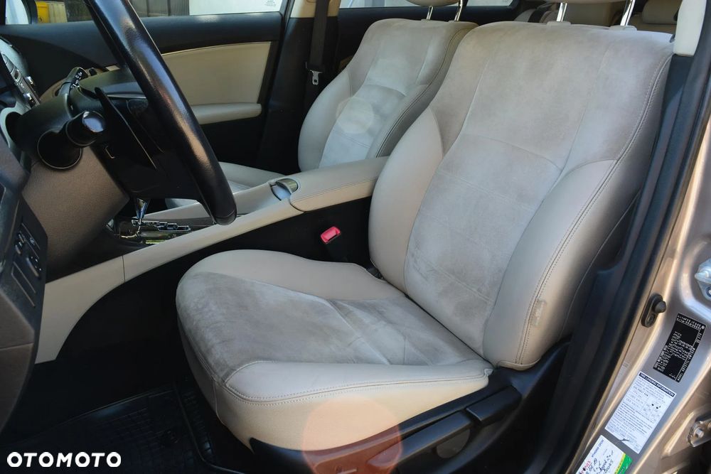 Toyota Avensis 2.2 D-CAT Premium - 30