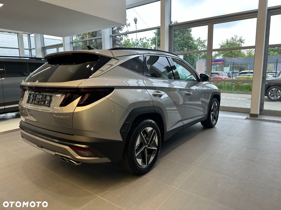 Hyundai Tucson - 2