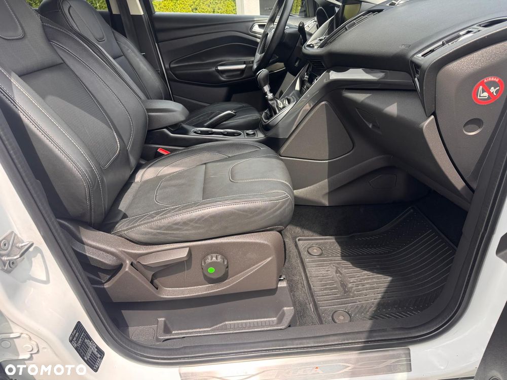 Ford Kuga - 18