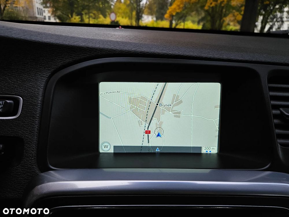 Volvo V60 D4 Drive-E Momentum - 34