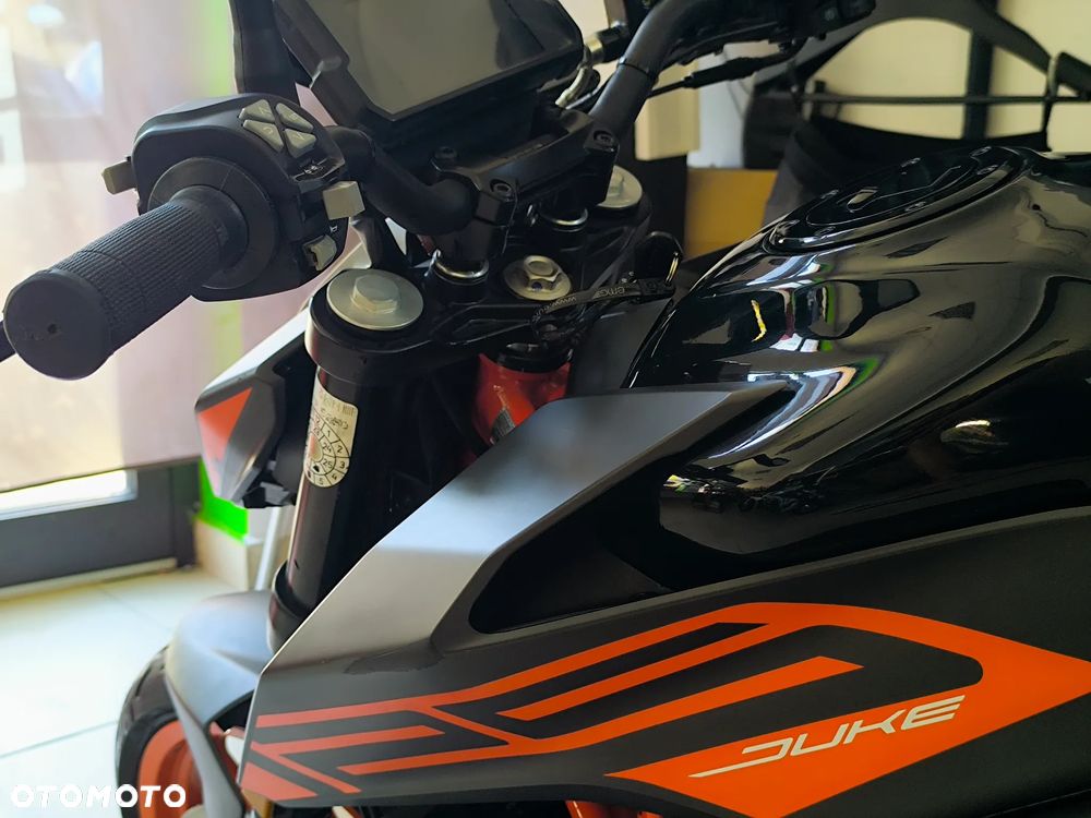 KTM Duke 125 - 22