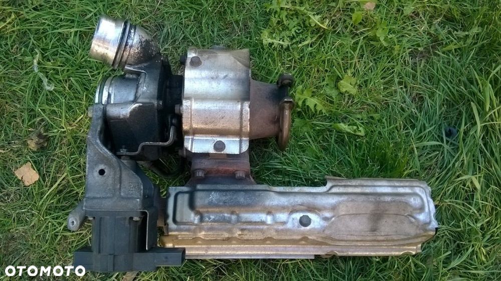 BMW E60 E61 E90 2.0D N47 TURBOSPRĘŻARKA TURBINA - 1