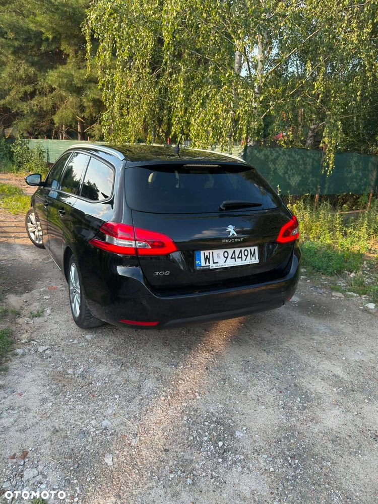 Peugeot 308 - 4