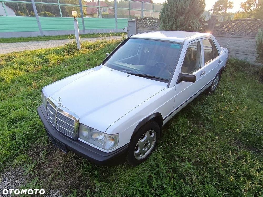 Mercedes-Benz 190