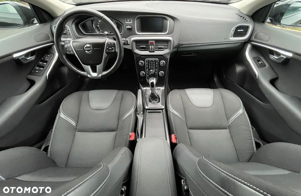 Volvo V40 D3 Momentum - 15