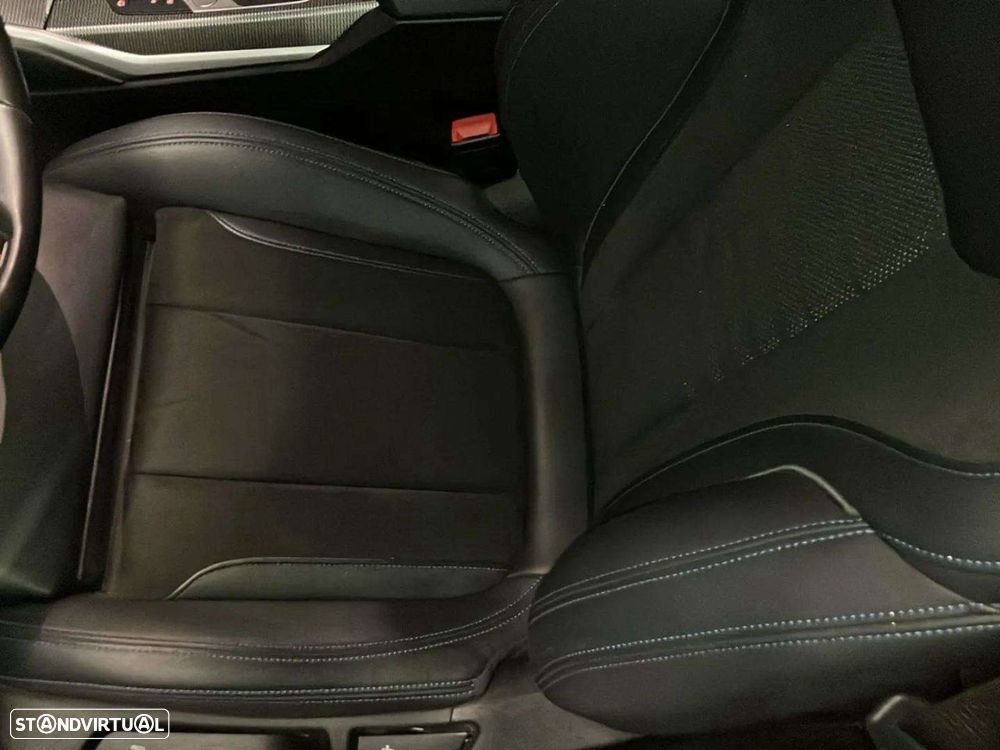 BMW 330 e Pack Desportivo M Auto - 10
