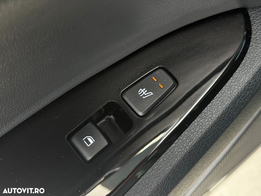 Kia Sportage 1.6 T-GDI AWD Plug-in Hybrid Paket Spirit - 35