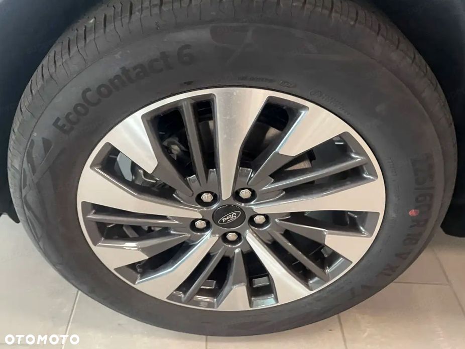Ford Kuga - 11