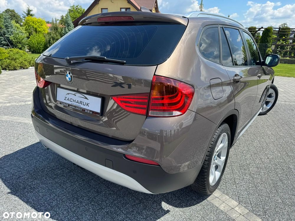 BMW X1 sDrive18i - 16