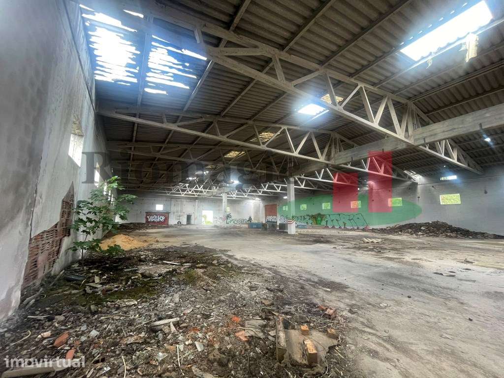 Armazém em Tomar***RIOMAGIC*** - Grande imagem: 2/27
