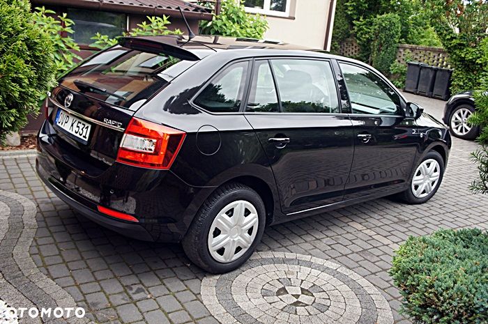 Skoda RAPID 1.6 TDI DSG Ambition - 12