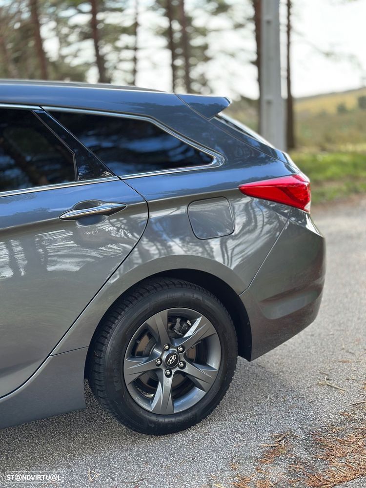 Hyundai i40 SW 1.7 CRDi Blue Comfort - 14