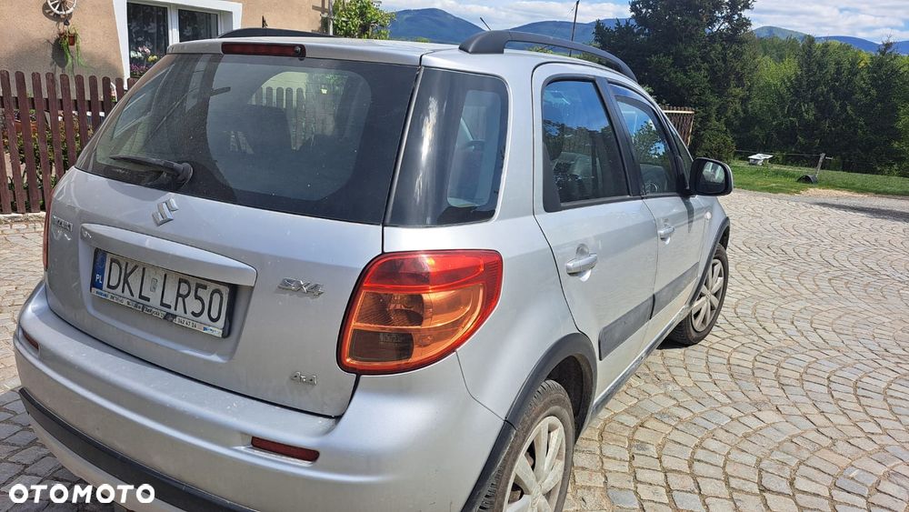 Suzuki SX4 - 5