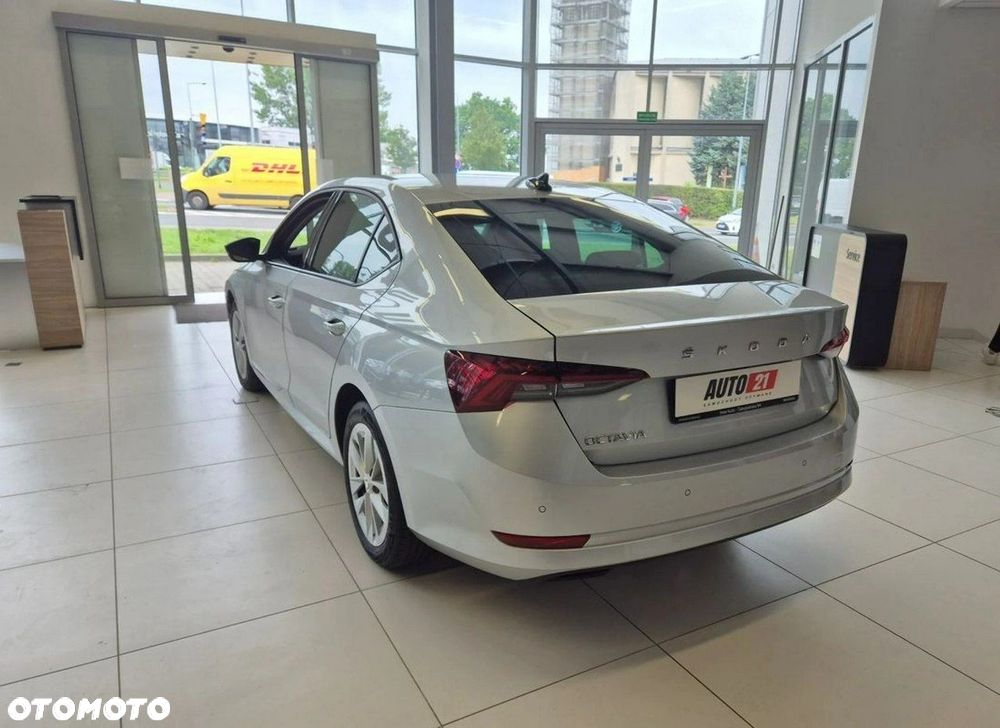 Skoda Octavia 1.5 TSI ACT Ambition - 6