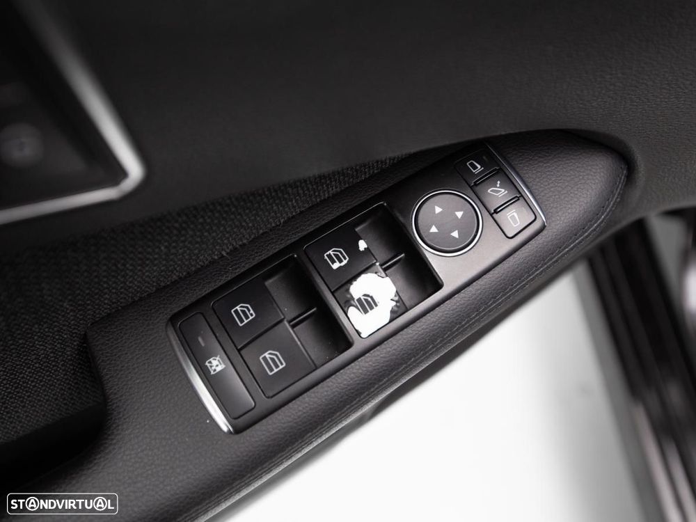 Mercedes-Benz E 250 - 12