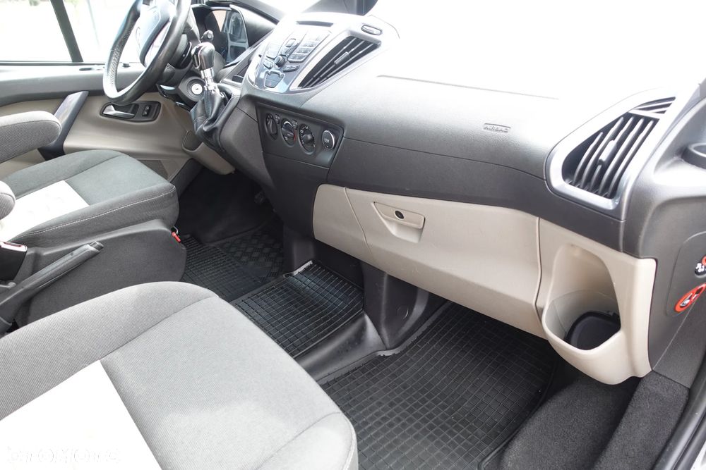 Ford Tourneo Custom 2.0 TDCi L2 Titanium - 9