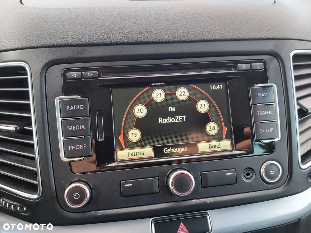 Volkswagen Sharan 2.0 TDI DPF Highline - 24