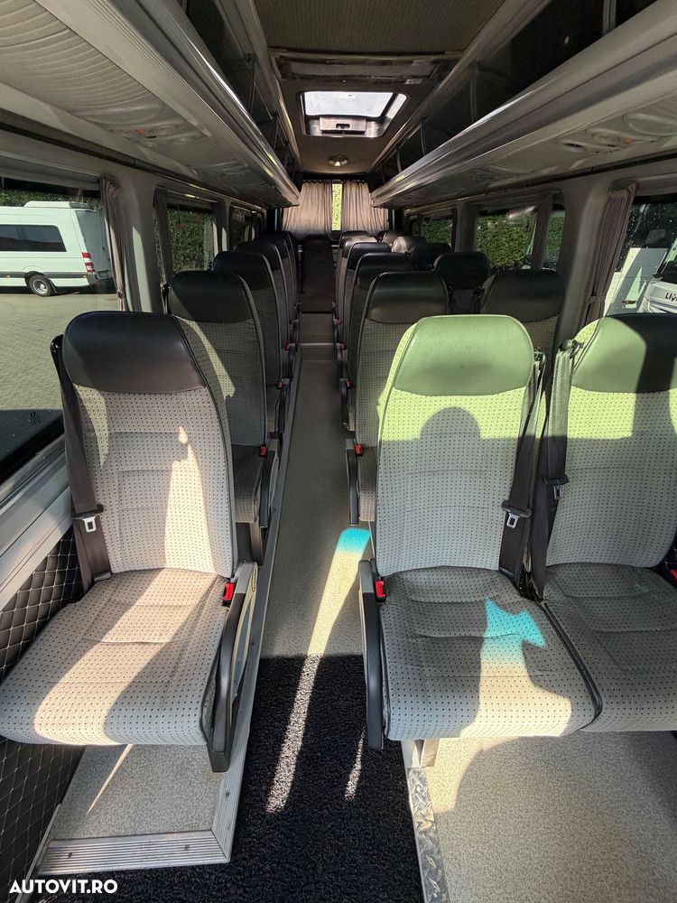 Mercedes-Benz Sprinter - 13