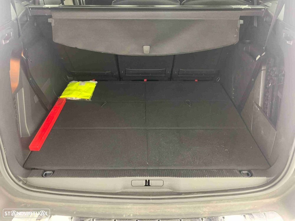 Peugeot 5008 1.5 BlueHDi Allure Pack EAT8 - 14