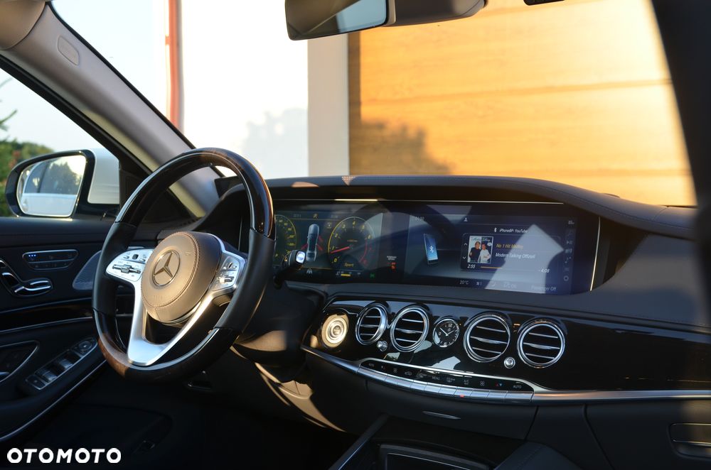 Mercedes-Benz Klasa S 560 4-Matic L 9G-TRONIC - 29