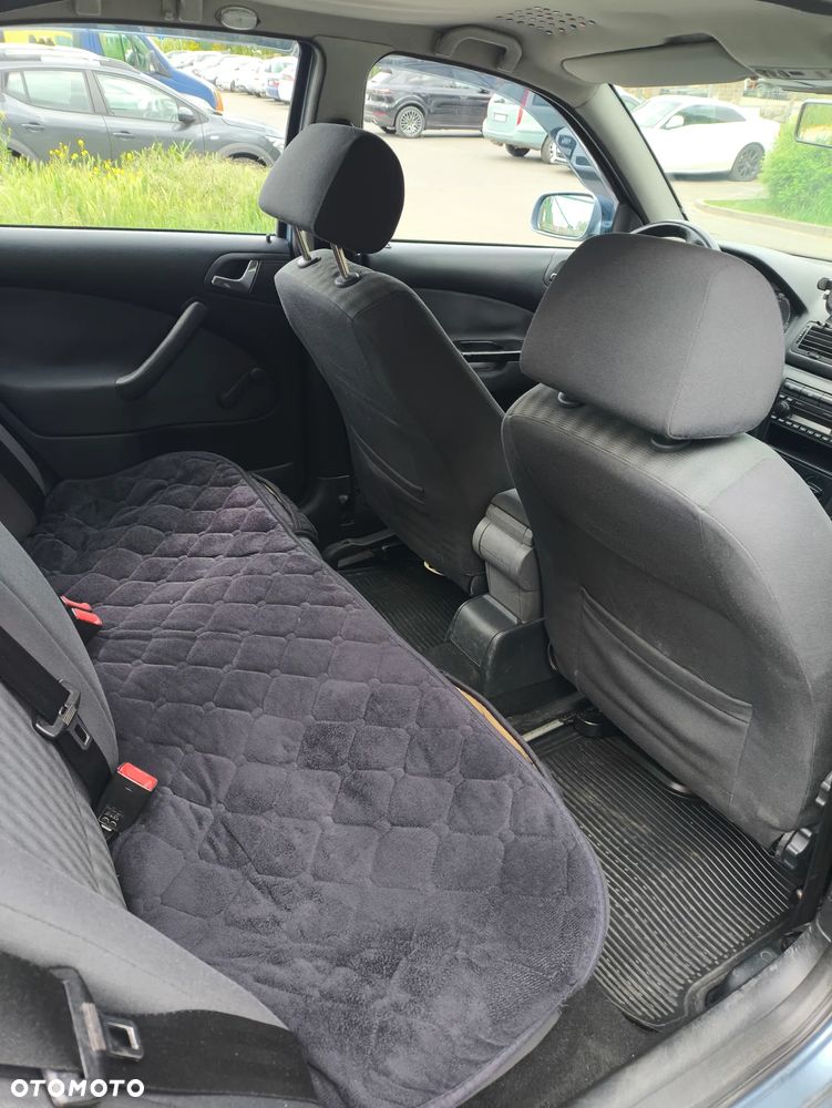 Skoda Octavia 1.6 Tour - 8