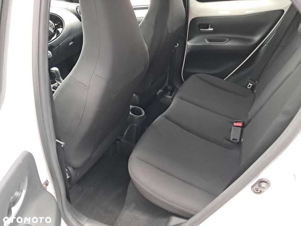 Toyota Aygo X 1.0 VVT-i Style CVT - 11