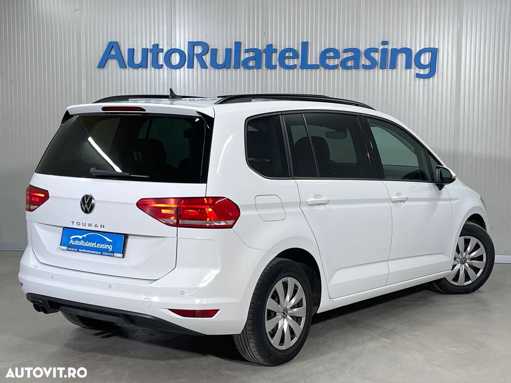 Volkswagen Touran 2.0 TDI DSG Comfortline - 4