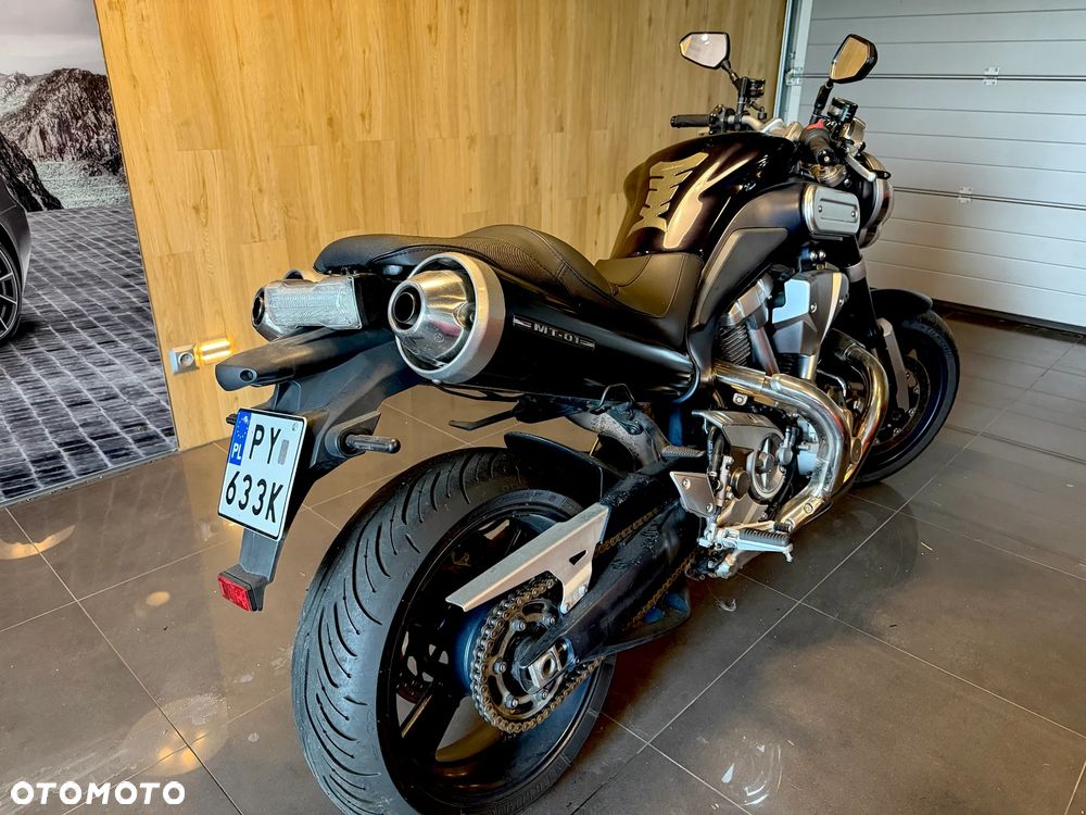 Yamaha MT - 6