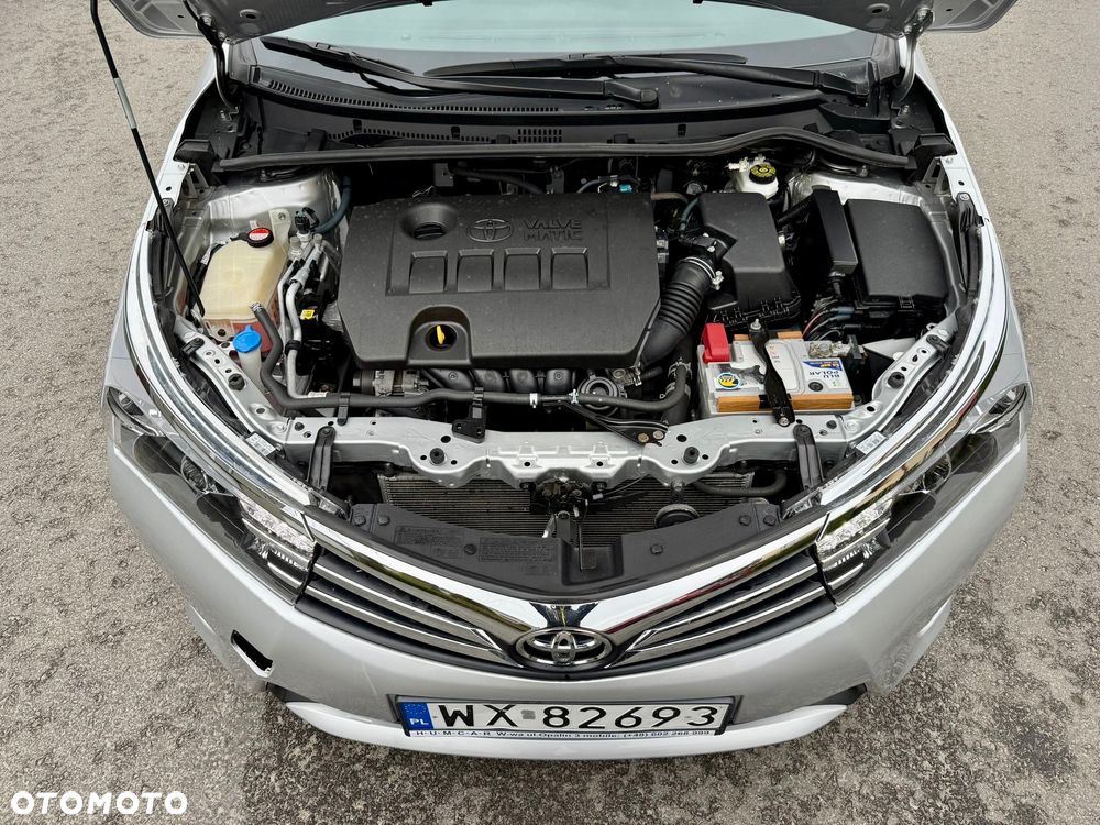 Toyota Corolla 1.6 Premium - 17