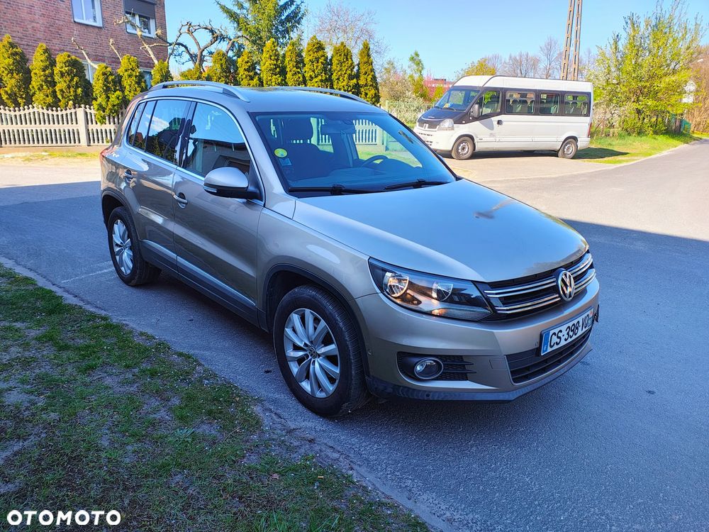 Volkswagen Tiguan - 1