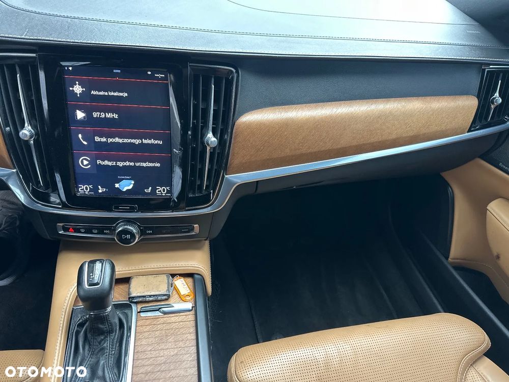 Volvo S90 - 23