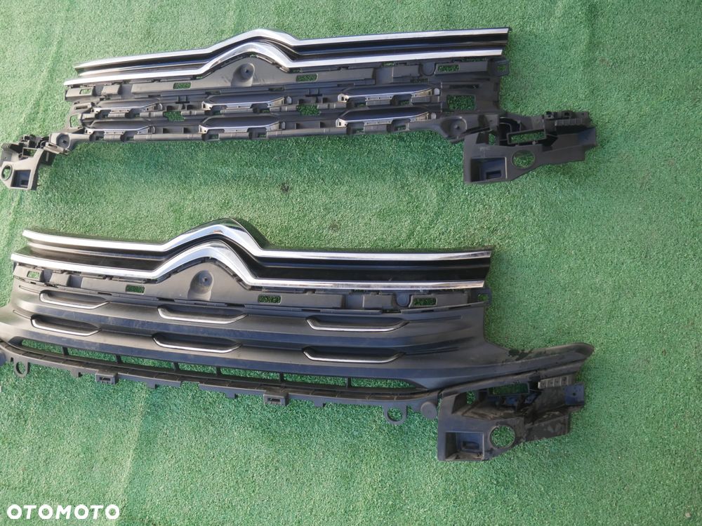 GRILL ATRAPA ZDERZAKA CITROEN C5 AIRCROSS - 19
