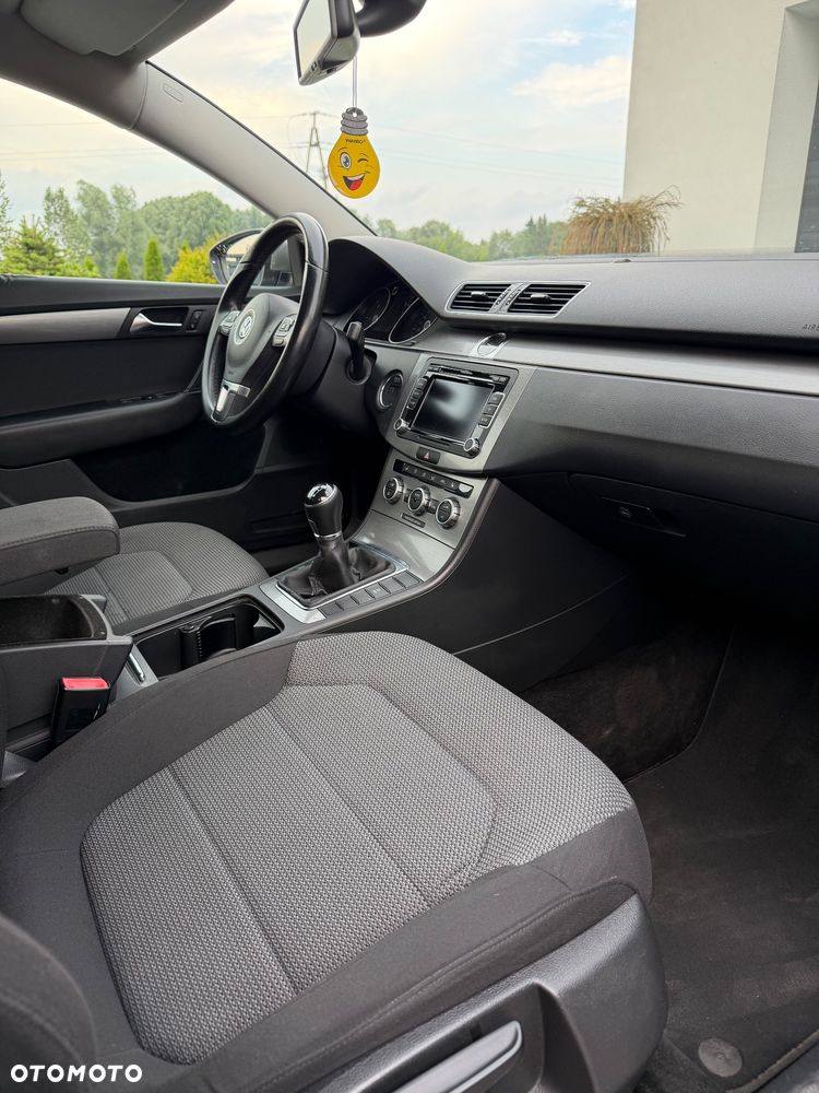 Volkswagen Passat 2.0 TDI Comfortline CityLine - 16