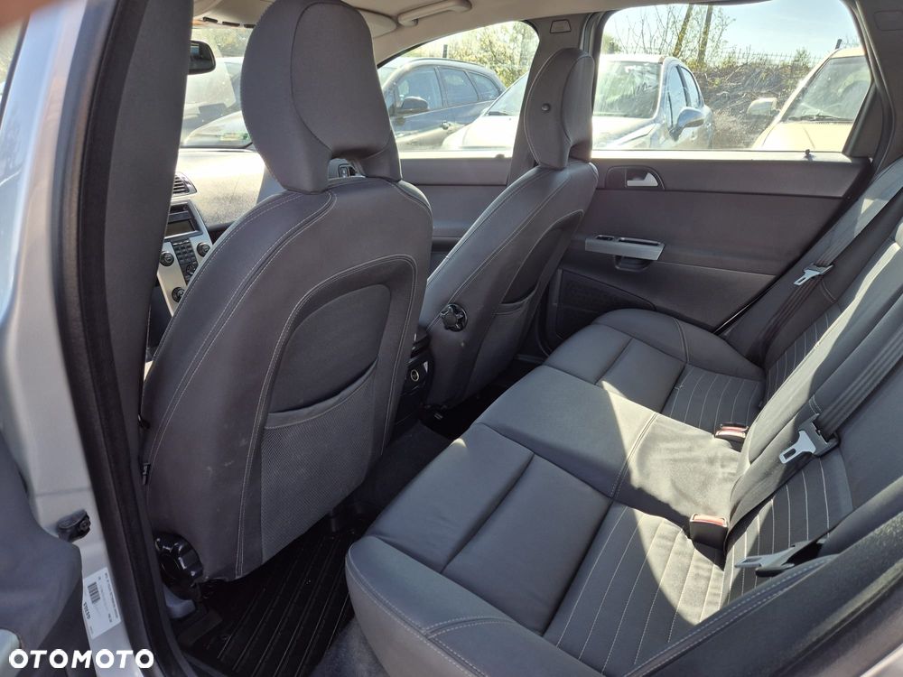 Volvo V50 2.0D Sport - 14