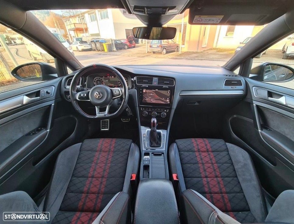VW Golf 2.0 TSI GTi TCR DSG - 2