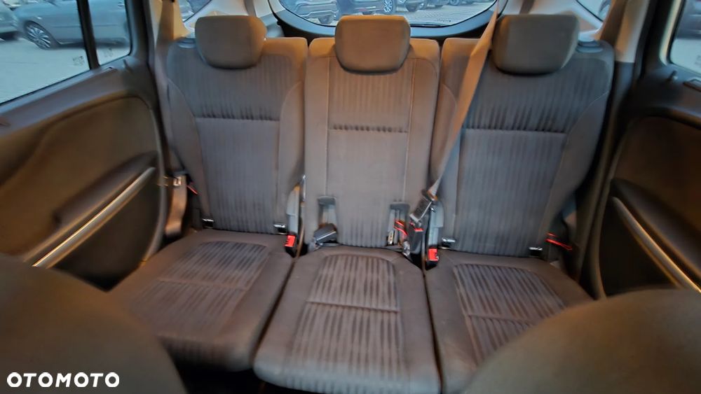 Opel Zafira - 19