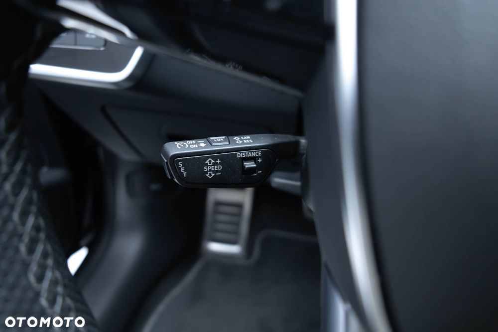 Audi A6 Avant 55 TFSI e quattro S tronic S line - 32