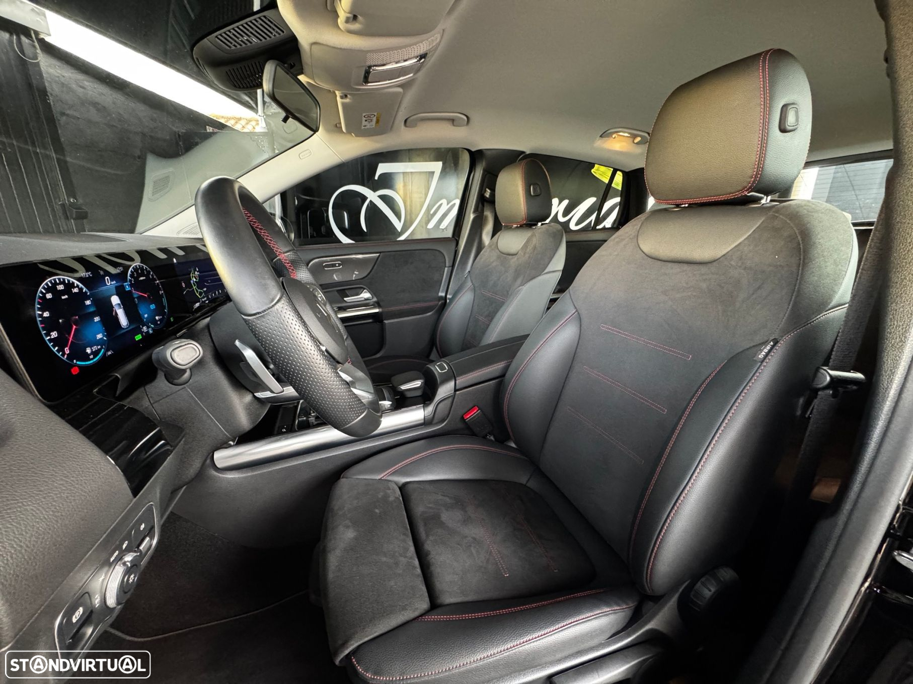 Mercedes-Benz GLA 250 e AMG Line - 19
