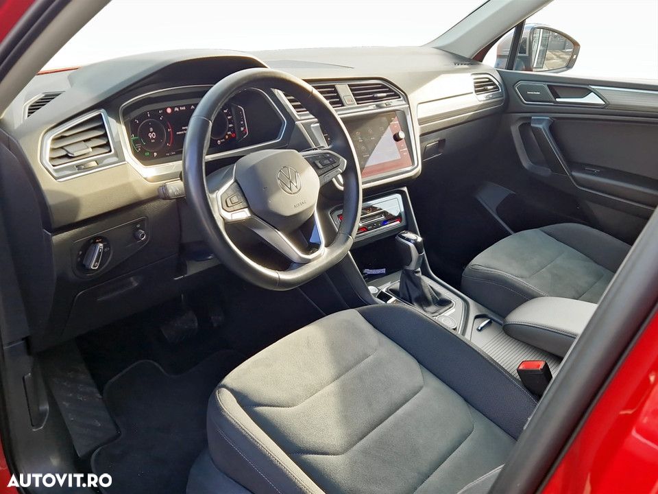 Volkswagen Tiguan 2.0 TDI SCR 4MOTION DSG Elegance - 17