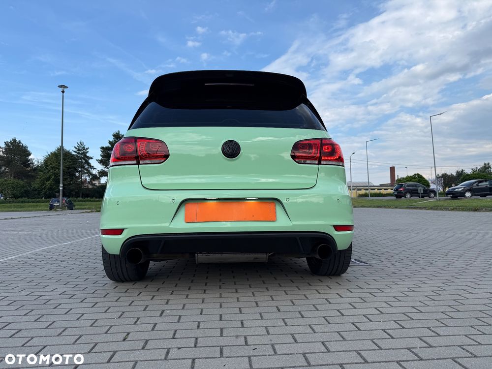 Volkswagen Golf 2.0 GTI - 7
