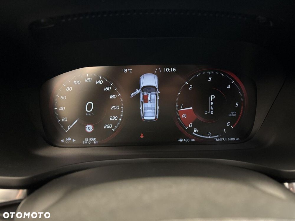 Volvo V60 D4 R-Design - 15