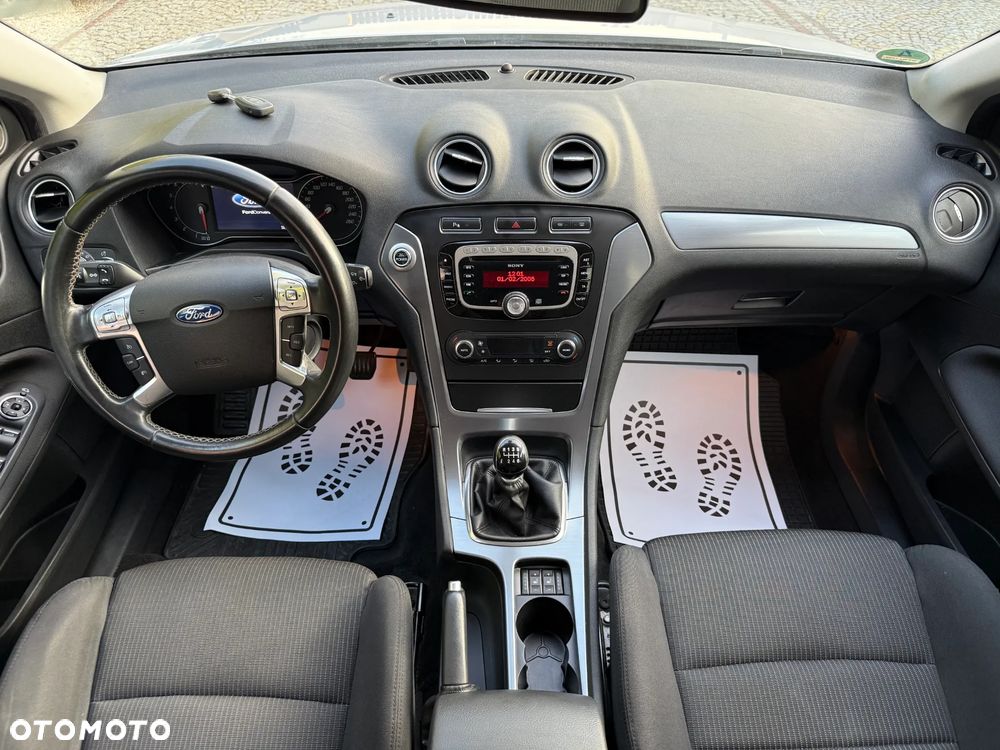 Ford Mondeo 2.0 EcoBoost Titanium - 18