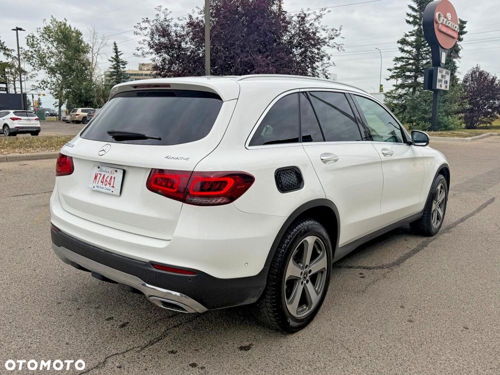 Mercedes-Benz GLC 300 4-Matic - 4