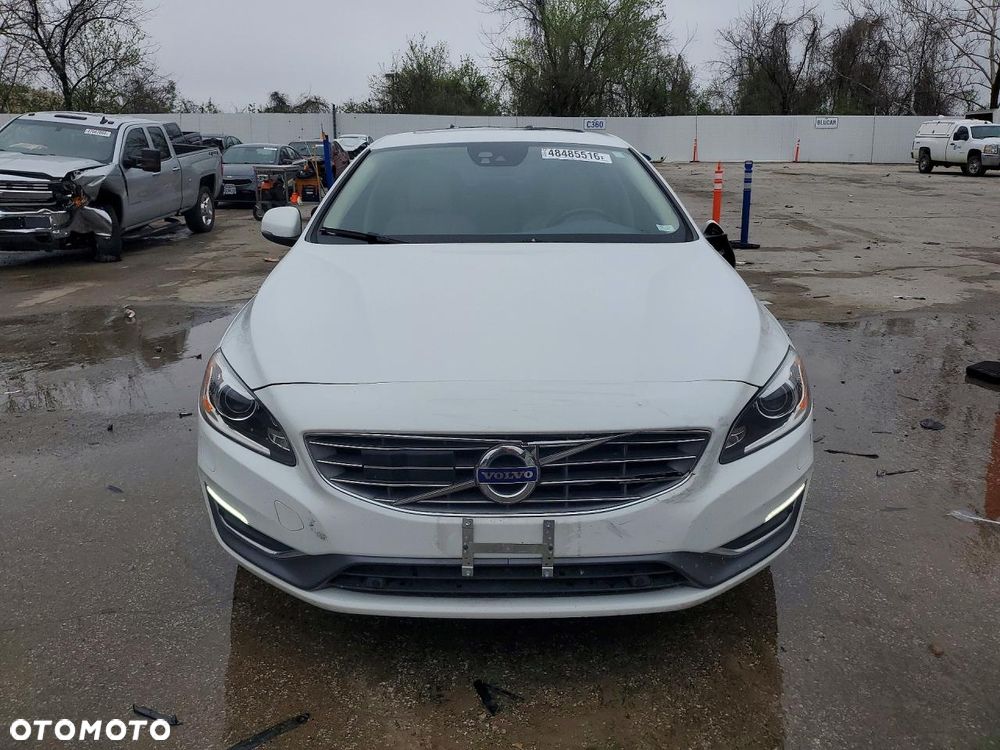 Volvo S60 - 2
