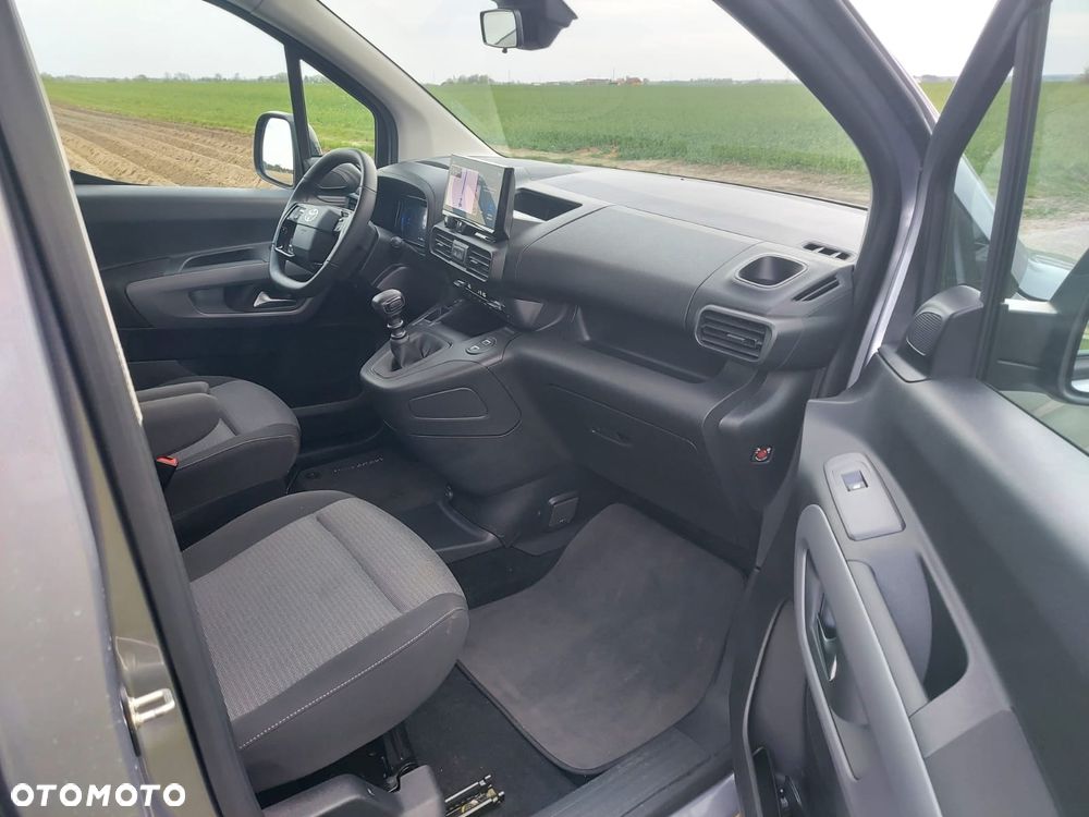 Toyota Proace City Verso 1.2 Turbo L1 Combi - 10