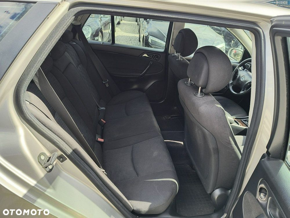 Mercedes-Benz Klasa C 200 CDI Classic - 14