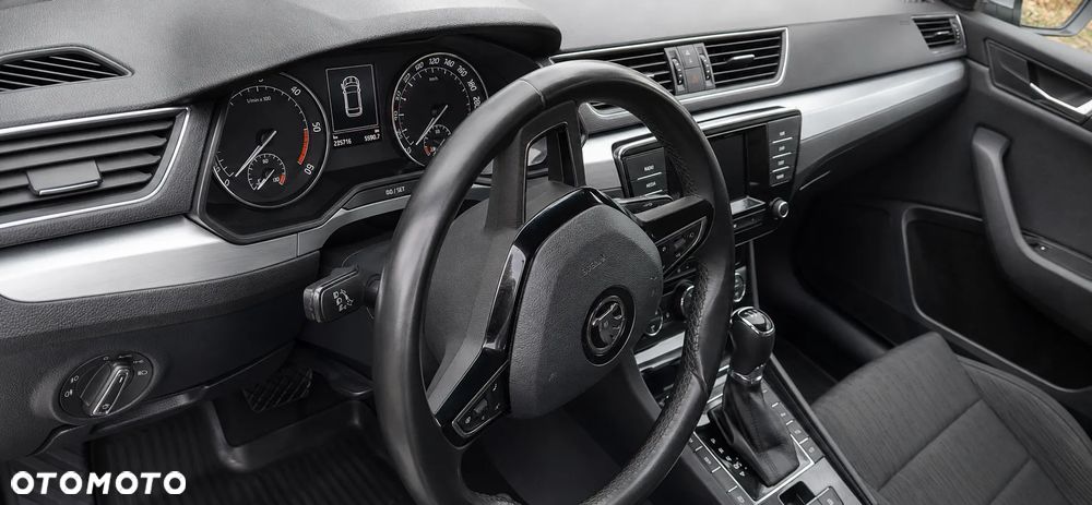 Skoda Superb 2.0 TDI Ambition DSG - 6