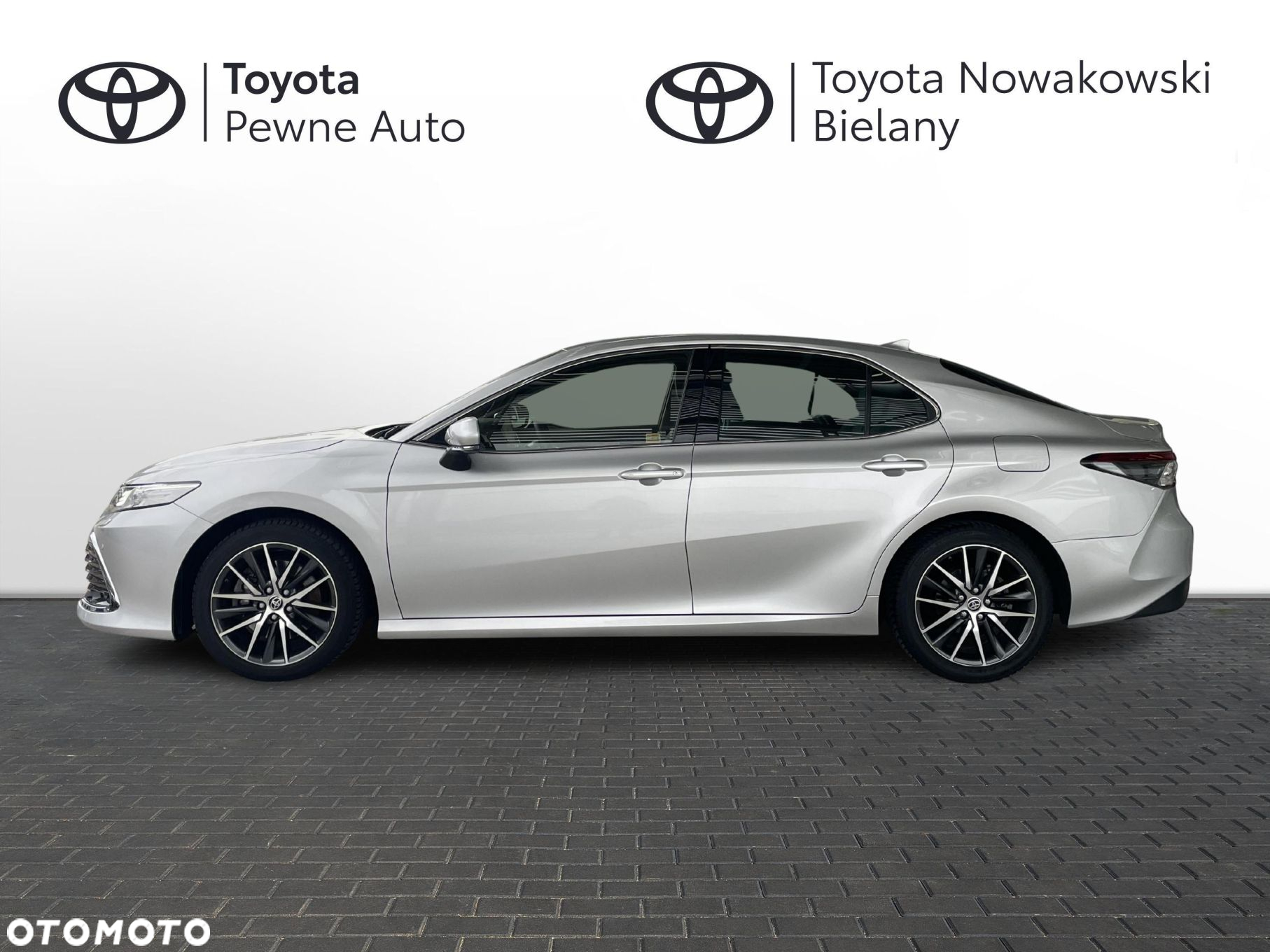 Toyota Camry - 2