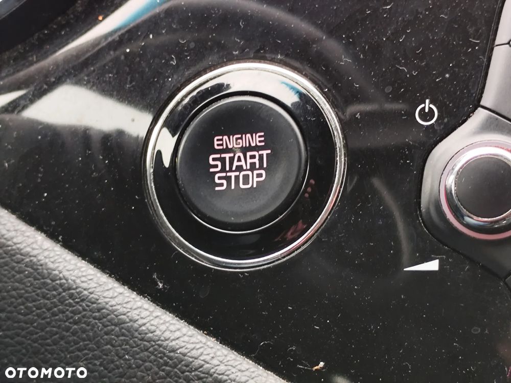 Kia Ceed 1.6 CRDi 128 ISG Dream Team Edition - 27